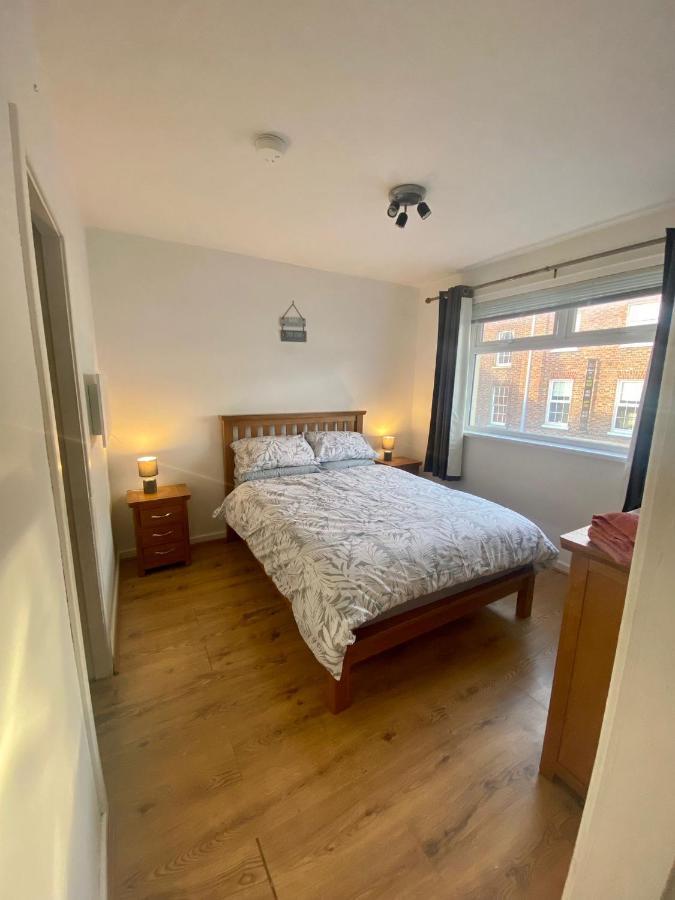 Central Lisburn Duplex Apartment Siren Stays Luaran gambar