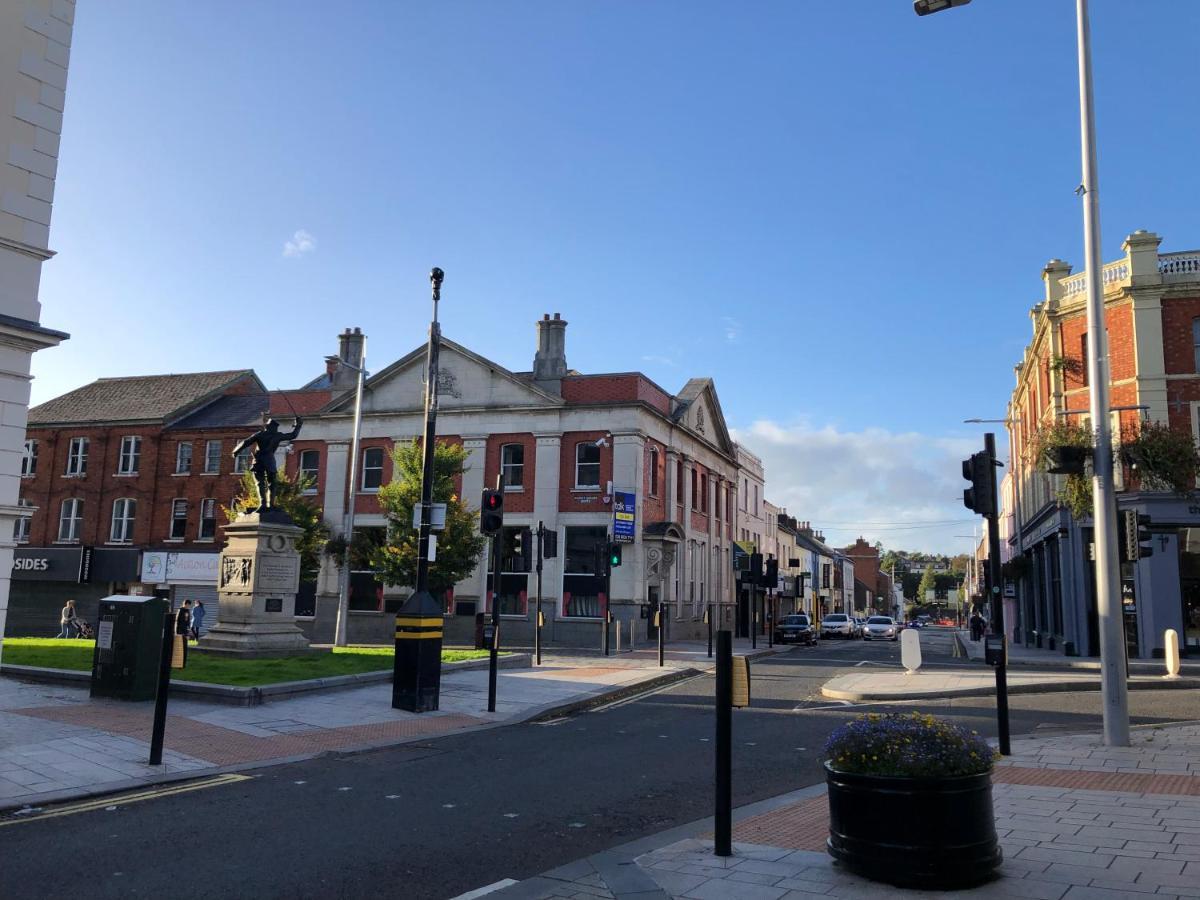 Central Lisburn Duplex Apartment Siren Stays Luaran gambar